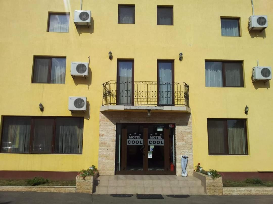 Motel Cool Bărcăneşti Dış mekan fotoğraf